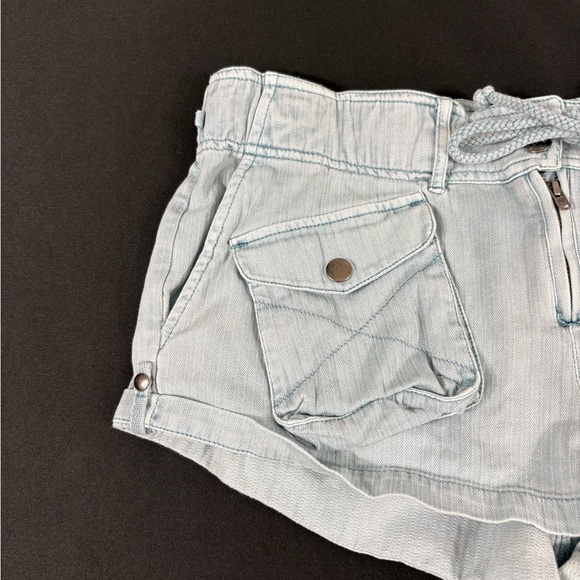 Free People Women Green Cargo Cut Off Shorts  Size XS - Picture 3 of 12